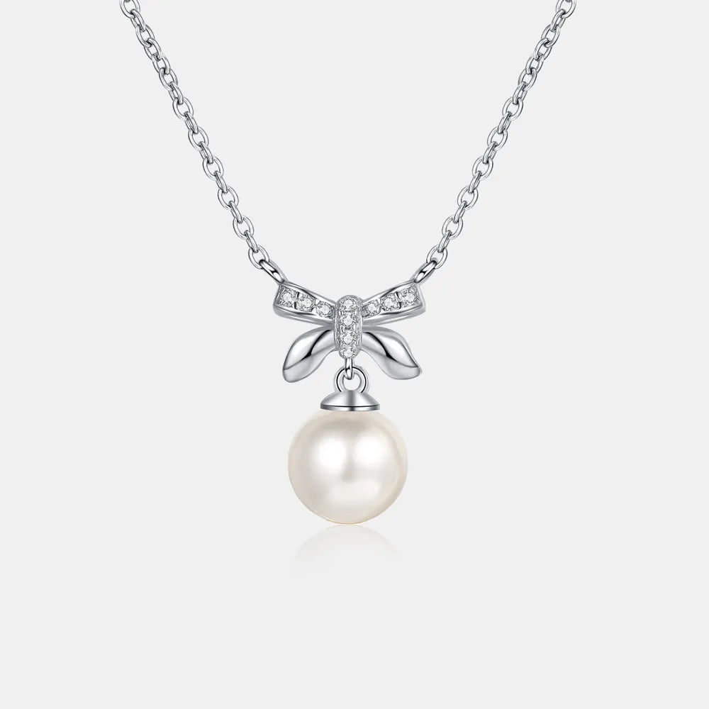 pearl and moissanite pendant necklace in luxury gift box
elegant pearl necklace with moissanite accent