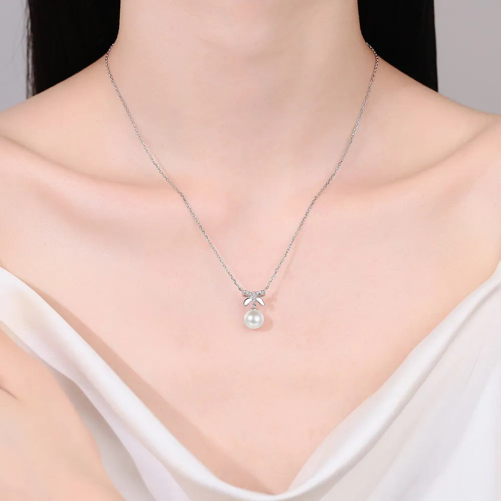 pearl and moissanite pendant necklace in luxury gift box
elegant pearl necklace with moissanite accent
925 sterling silver pearl moissanite necklace gift for her